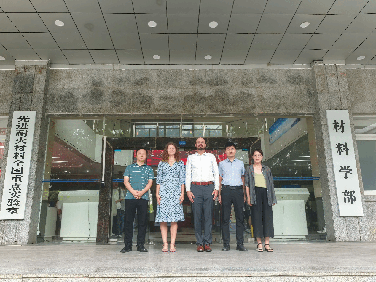 高溫材料與爐襯技術(shù)國家地方聯(lián)合工程研究中心在計(jì)算機(jī)軟件開發(fā)中的創(chuàng)新應(yīng)用